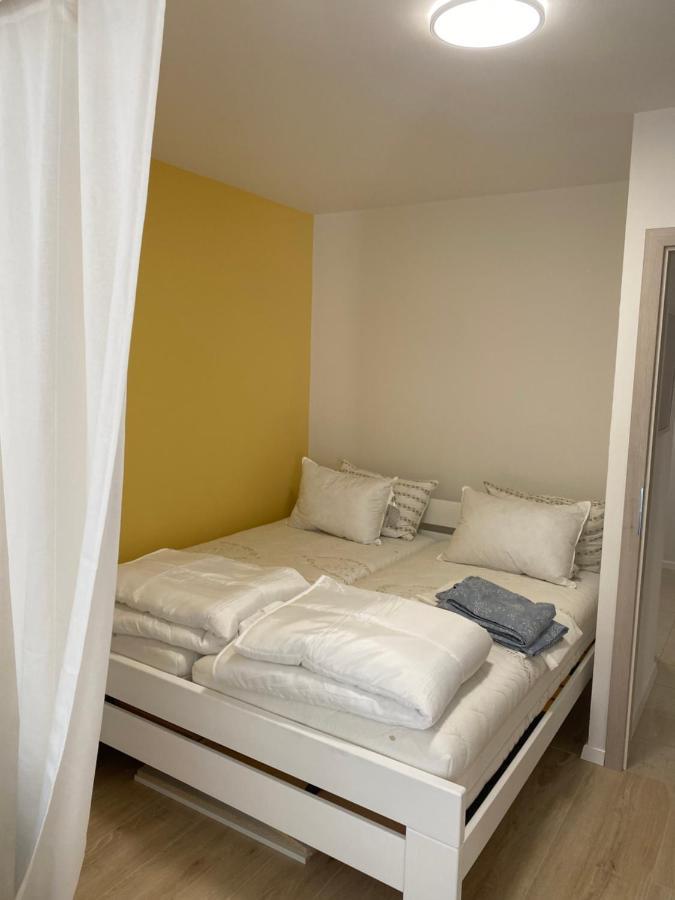 At Alex Apartments Копер Екстериор снимка