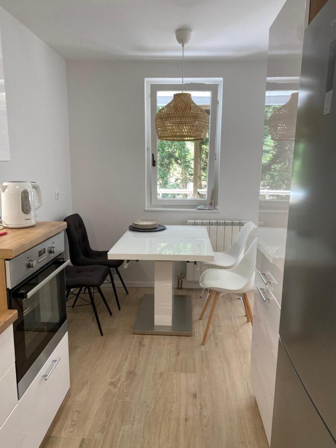 At Alex Apartments Копер Екстериор снимка